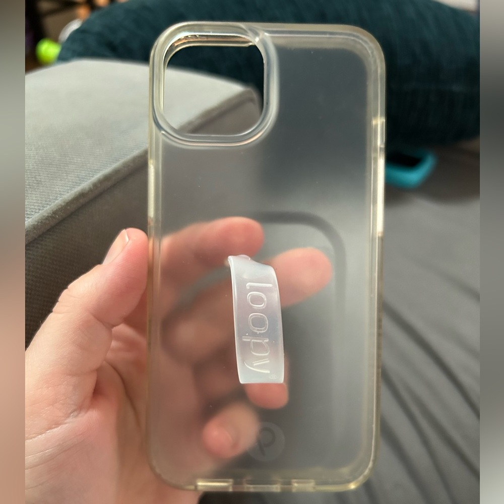 Loopy iPhone 14 case in clear